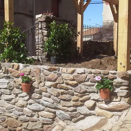 1 Carrer El Pujol * Palau-Saverdera